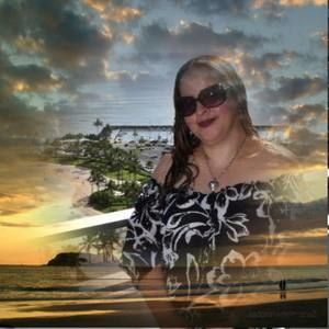 Meet your Posher, Monica